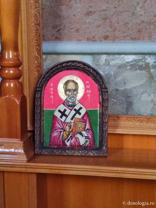 Sfântul Ierarh Nicolae - Catedrala Mitropolitană din Chios – locul unde a fost hirotonit diacon Sfântul Ierarh Nectarie