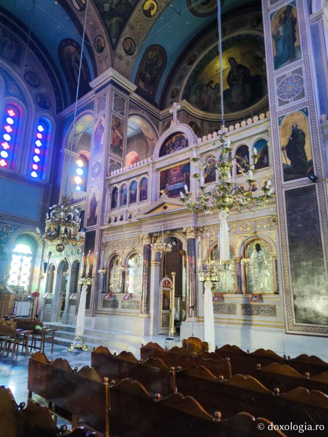 Catedrala Mitropolitană din Chios – locul unde a fost hirotonit diacon Sfântul Ierarh Nectarie