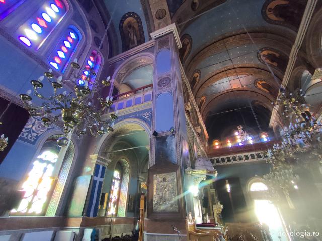Catedrala Mitropolitană din Chios – locul unde a fost hirotonit diacon Sfântul Ierarh Nectarie