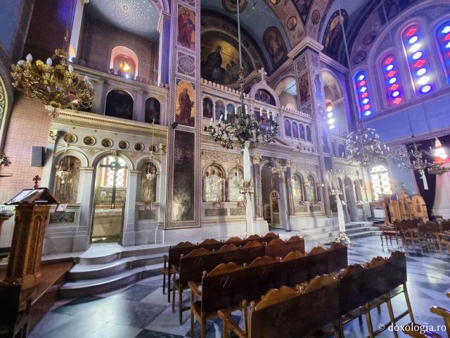 Catedrala Mitropolitană din Chios – locul unde a fost hirotonit diacon Sfântul Ierarh Nectarie / Foto: Magda Buftea Catedrala Mitropolitană din Chios – locul unde a fost hirotonit diacon Sfântul Ierarh Nectarie