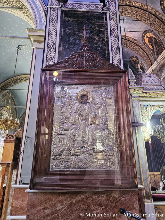 Catedrala Mitropolitană din Chios – locul unde a fost hirotonit diacon Sfântul Ierarh Nectarie / Foto: Monah Sofian - Mănăstirea Sihla Catedrala Mitropolitană din Chios – locul unde a fost hirotonit diacon Sfântul Ierarh Nectarie