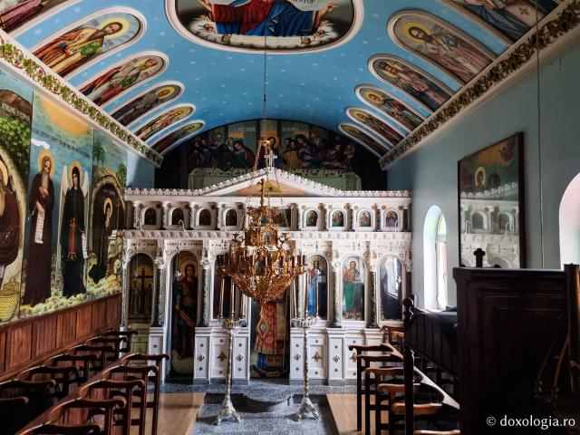 Paraclisul Mănăstiri „Sfinții Împărați Constantin și Elena” din Insula Chios