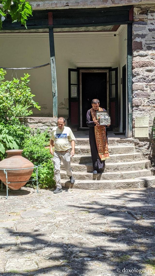 Cinstitul cap al Sfântului Ierarh Ignatie, mitropolit de Mitimna