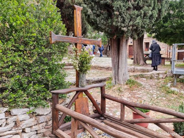 Mormântul Maicii Starețe Mariam de la Mănăstirea Nea Moni din Chios