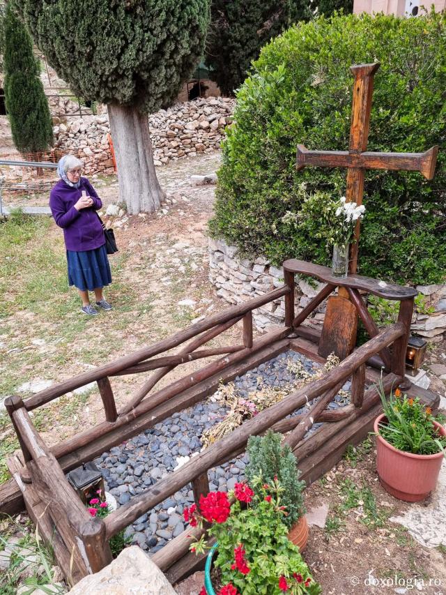 Mormântul Maicii Starețe Mariam de la Mănăstirea Nea Moni din Chios