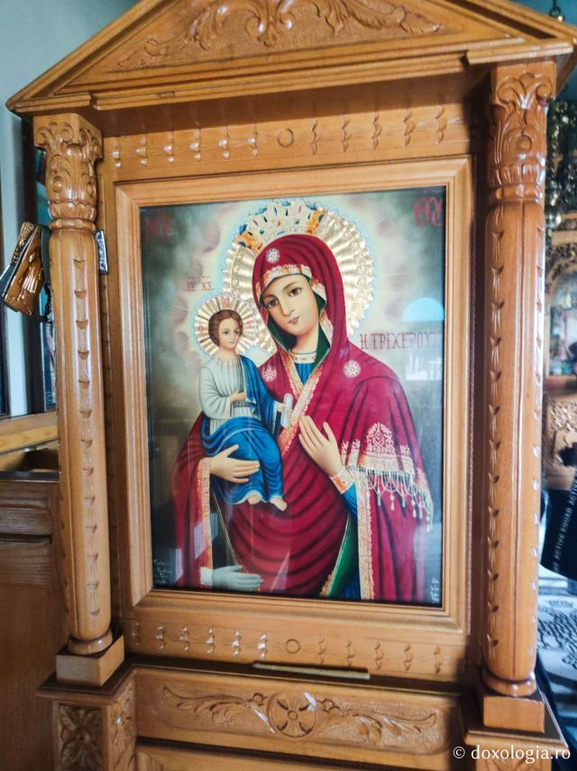 Paraclisul Mănăstirii „Sfinților Părinți” din Insula Chios