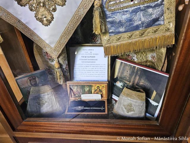 Veșmânt arhieresc al Sfântului Ierarh Nectarie – Catedrala Mitropolitană din Chios