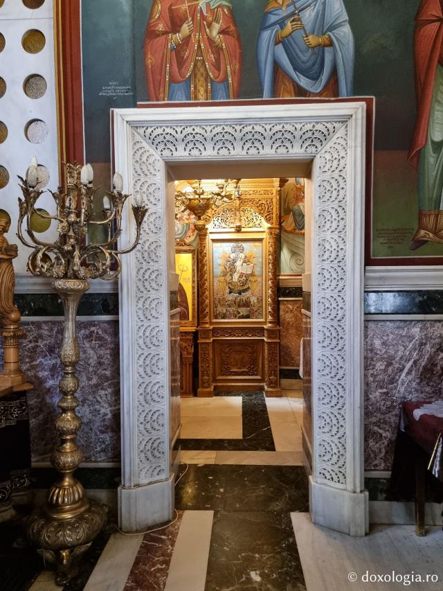 Icoana Sfântului Sfințit Mucenic Ipatie, Episcopul Gangrei din Biserica „Panagia Dexia” din Tesalonic