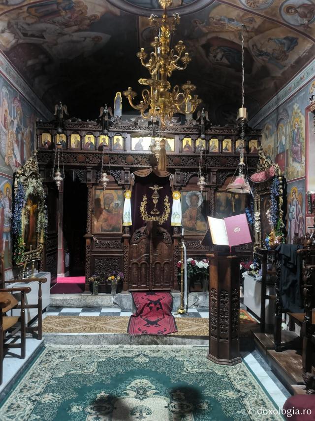 Pași de pelerin la Mănăstirea Pithariu din Lesvos
