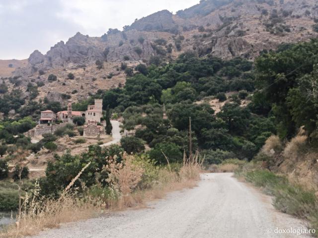 Pași de pelerin la Mănăstirea Pithariu din Lesvos