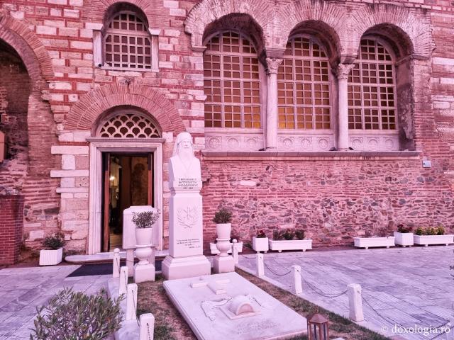 Mormântul Mitropolitului Pantelimon Chrysofakis al Tesalonicului