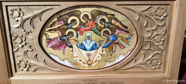 Moaștele Sfintei Cuvioase Gavrilia Papaiannis - Biserica „Panaghia Castelului” din Insula Leros, Grecia