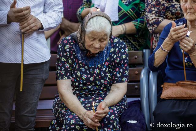 (Foto) Prohodul Maicii Domnului la Mănăstirea Văratec
