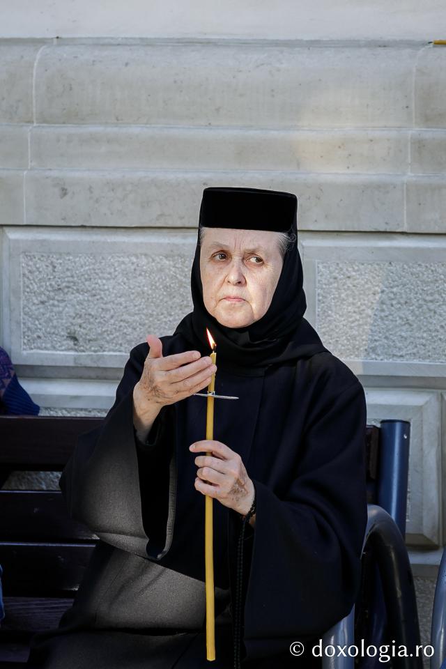 (Foto) Prohodul Maicii Domnului la Mănăstirea Văratec