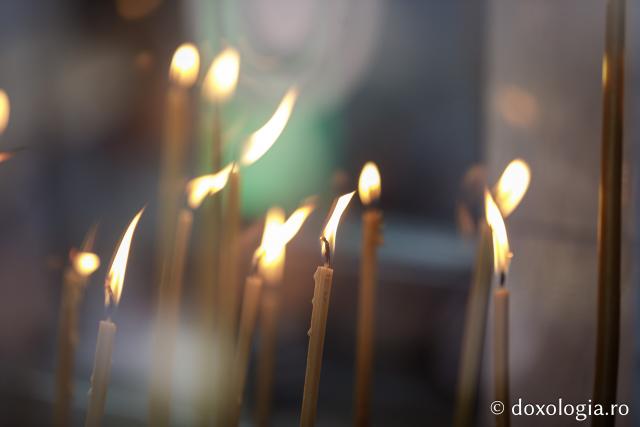 (Foto) Prohodul Maicii Domnului la Mănăstirea Văratec