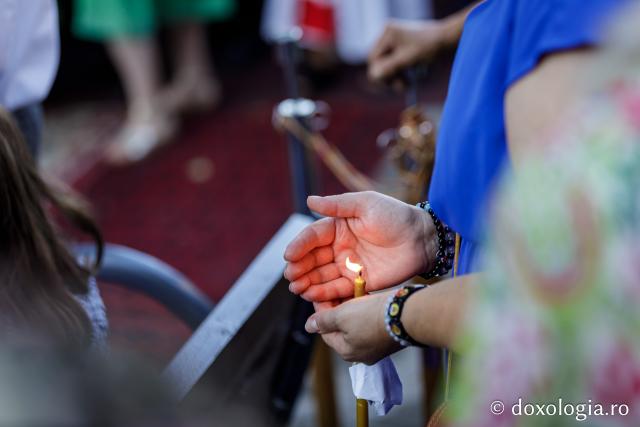 (Foto) Prohodul Maicii Domnului la Mănăstirea Văratec