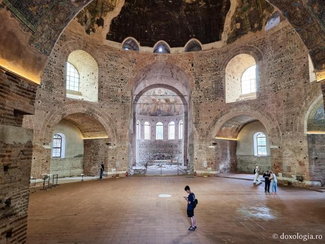 Pași de pelerin la Biserica Rotonda din Tesalonic