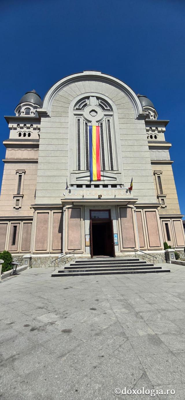 (Foto) Catedrala din Târgu Mureș - monument al spiritualității ortodoxe românești