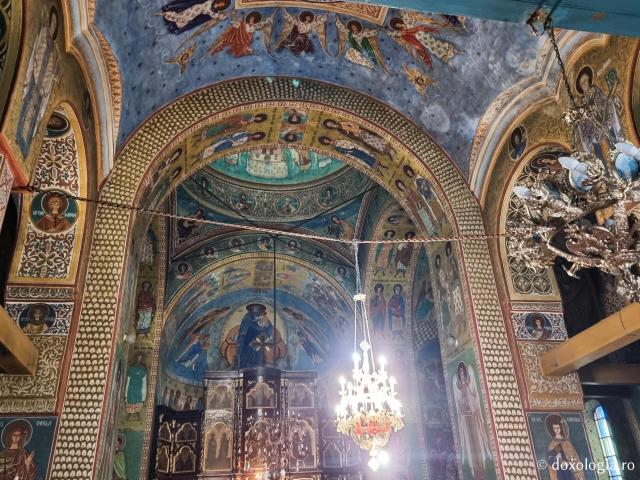 Catedrala „Sfântul Nicolae și Sfântul Alexandru” din Sulina – ctitoria Regelui Carol I / Foto: Magda Buftea Catedrala „Sfântul Nicolae și Sfântul Alexandru” din Sulina – ctitoria Regelui Carol I