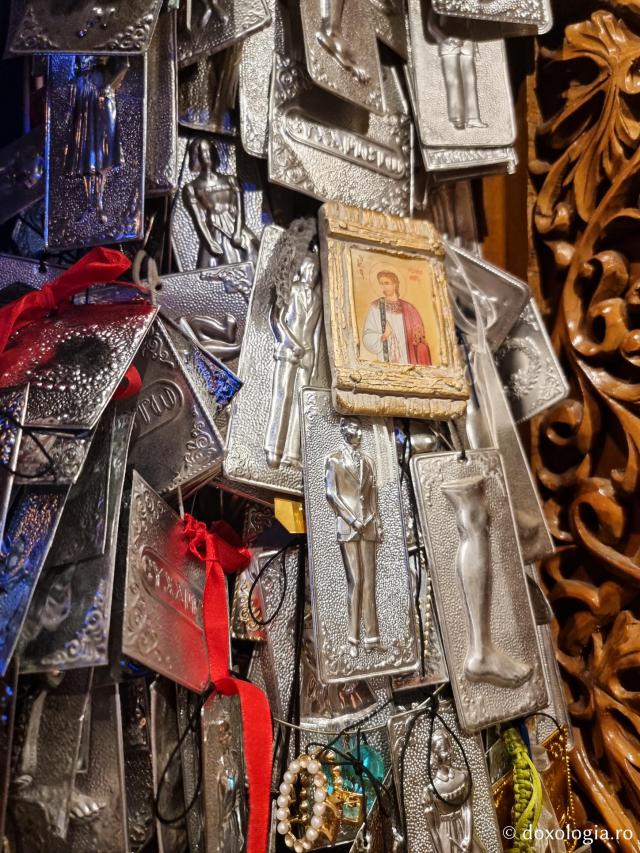 Icoana Maicii Domnului „Grabnic-Ascultătoarea” din Biserica „Panaghia Gorgoepikoos” din Tesalonic / Foto: Magda Buftea Icoana Maicii Domnului „Grabnic-Ascultătoarea” din Biserica „Panaghia Gorgoepikoos” din Tesalonic