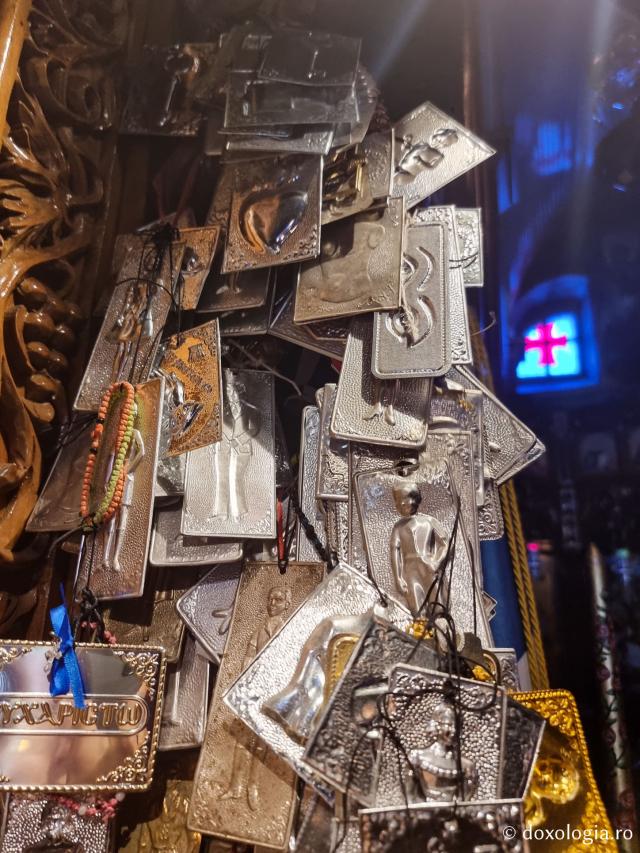 Icoana Maicii Domnului „Grabnic-Ascultătoarea” din Biserica „Panaghia Gorgoepikoos” din Tesalonic / Foto: Magda Buftea Icoana Maicii Domnului „Grabnic-Ascultătoarea” din Biserica „Panaghia Gorgoepikoos” din Tesalonic