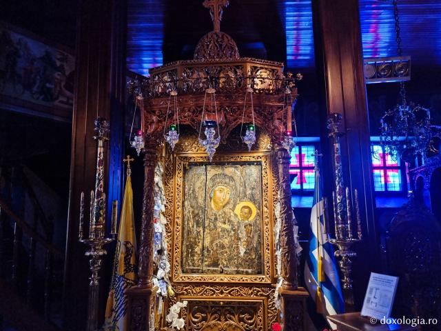 Icoana Maicii Domnului „Grabnic-Ascultătoarea” din Biserica „Panaghia Gorgoepikoos” din Tesalonic / Foto: Magda Buftea Icoana Maicii Domnului „Grabnic-Ascultătoarea” din Biserica „Panaghia Gorgoepikoos” din Tesalonic