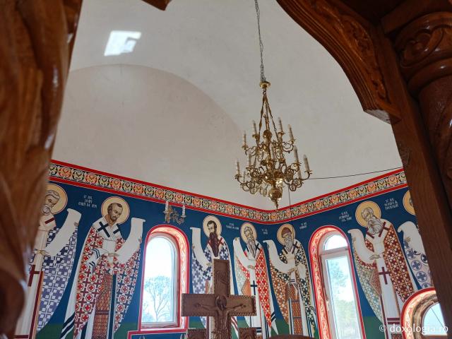 Pași de pelerin la Biserica „Buna Vestire” din Delta Dunării