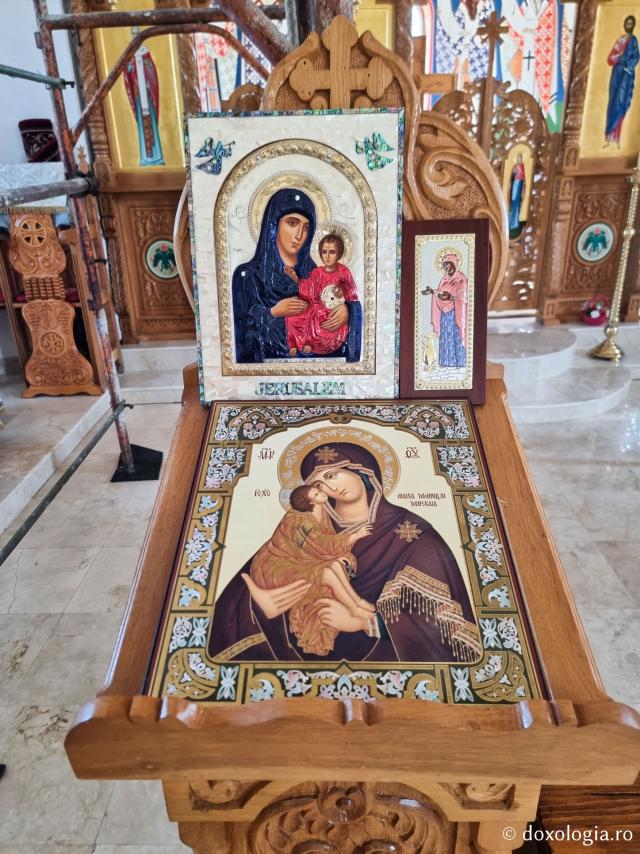 Pași de pelerin la Biserica „Buna Vestire” din Delta Dunării