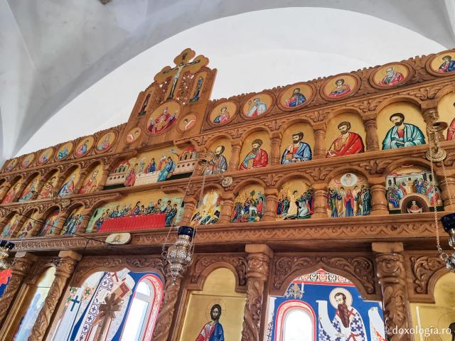 Pași de pelerin la Biserica „Buna Vestire” din Delta Dunării