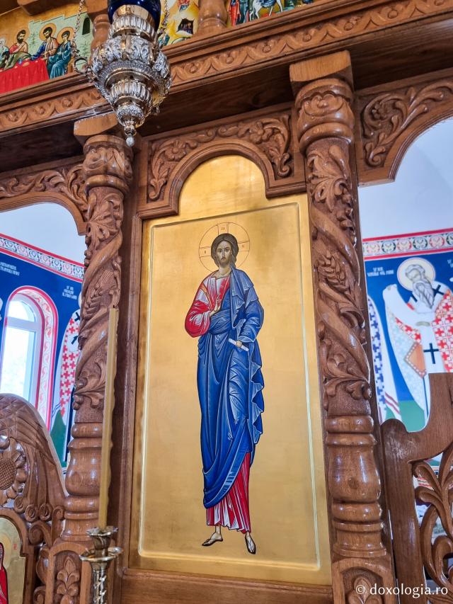 Pași de pelerin la Biserica „Buna Vestire” din Delta Dunării
