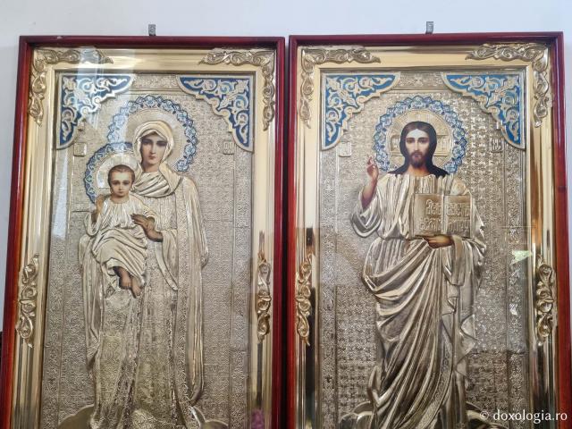 Pași de pelerin la Biserica „Buna Vestire” din Delta Dunării