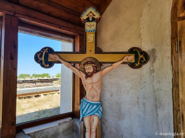 Pași de pelerin la Biserica „Buna Vestire” din Delta Dunării