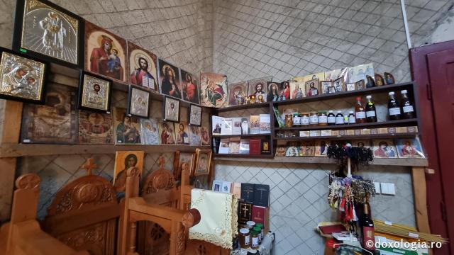 Mănăstirea Cașva