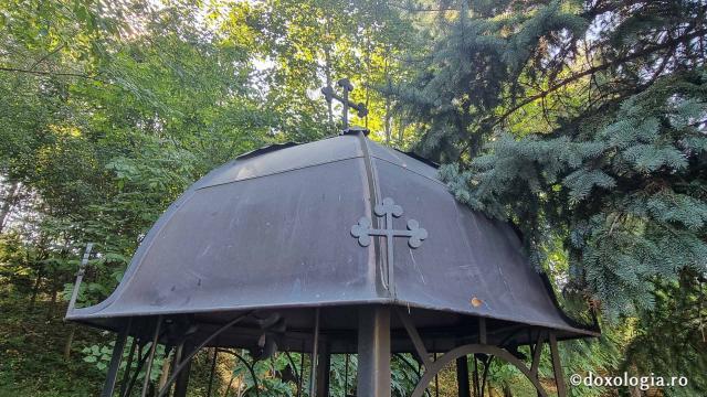 (Foto) Mănăstirea Recea