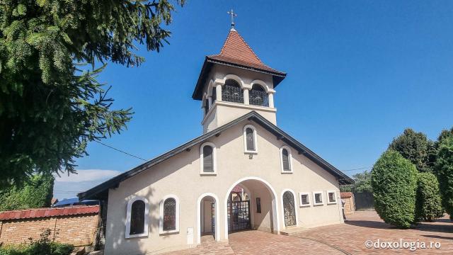 (Foto) Mănăstirea Recea