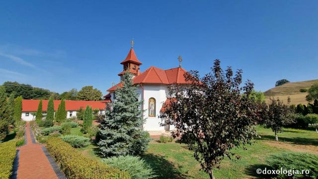 Mănăstirea „Sfântul Mare Mucenic Gheorghe” – Bunești