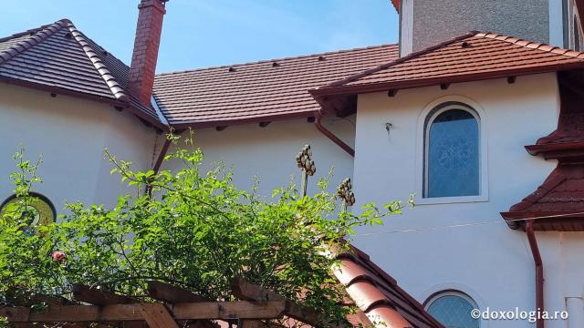 Mănăstirea „Sfântul Mare Mucenic Gheorghe” – Bunești
