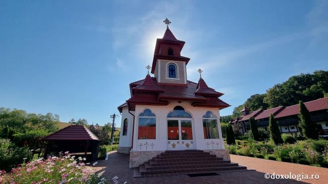 Mănăstirea „Sfântul Mare Mucenic Gheorghe” – Bunești