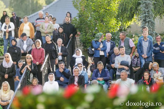 Priveghere în cinstea Sfintei Teodora de la Sihla la Mănăstirea Sihăstria