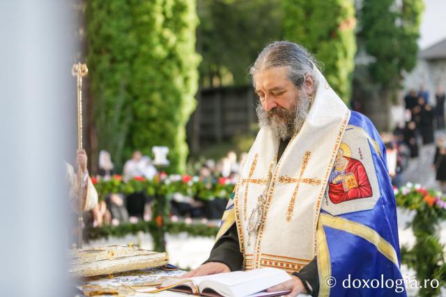Priveghere în cinstea Sfintei Teodora de la Sihla la Mănăstirea Sihăstria