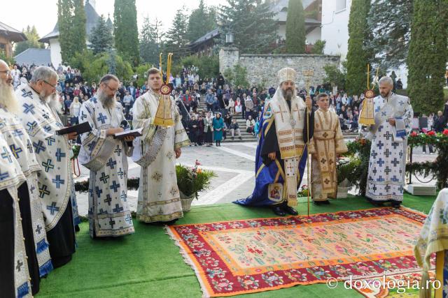 Priveghere în cinstea Sfintei Teodora de la Sihla la Mănăstirea Sihăstria