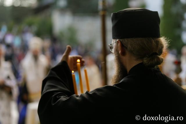 Priveghere în cinstea Sfintei Teodora de la Sihla la Mănăstirea Sihăstria