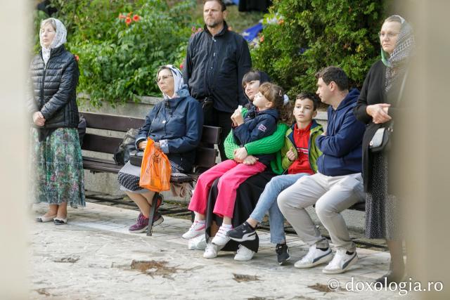 Priveghere în cinstea Sfintei Teodora de la Sihla la Mănăstirea Sihăstria