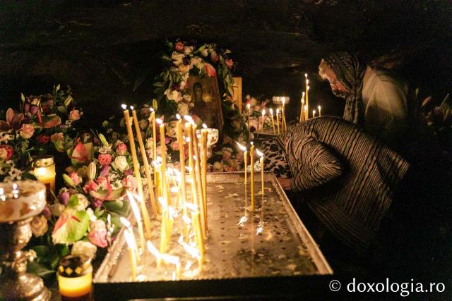 Procesiune la Mănăstirea Sihla în cinstea Sfintei Cuvioase Teodora