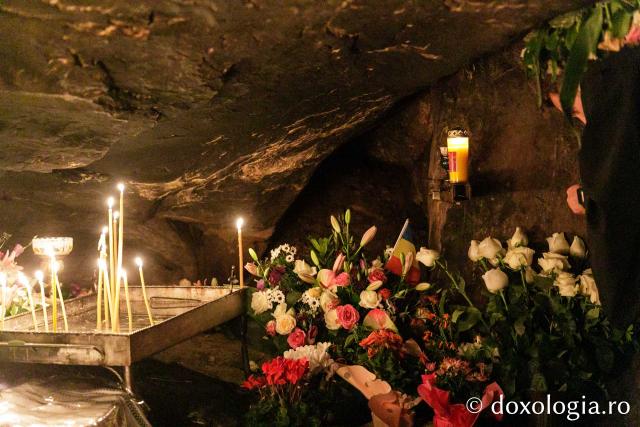 Procesiune la Mănăstirea Sihla în cinstea Sfintei Cuvioase Teodora