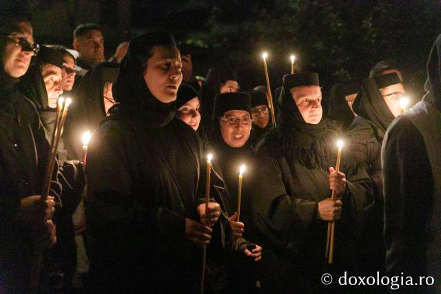 Procesiune la Mănăstirea Sihla în cinstea Sfintei Cuvioase Teodora