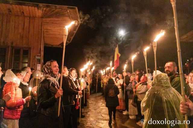 Procesiune la Mănăstirea Sihla în cinstea Sfintei Cuvioase Teodora