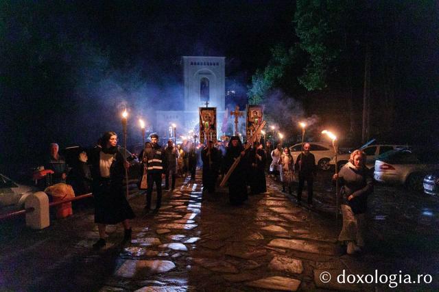Procesiune la Mănăstirea Sihla în cinstea Sfintei Cuvioase Teodora