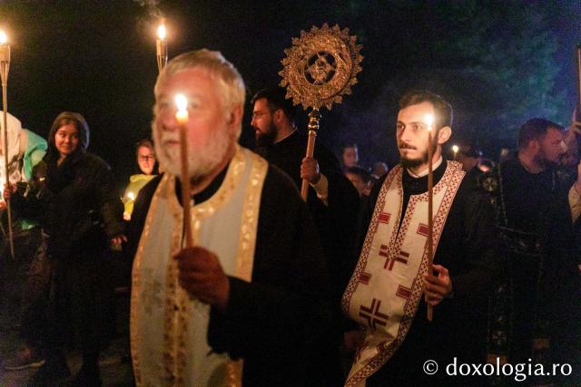 Procesiune la Mănăstirea Sihla în cinstea Sfintei Cuvioase Teodora