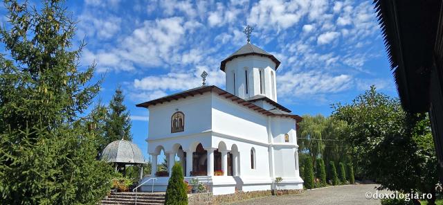 Mănăstirea Dumbrăvioara